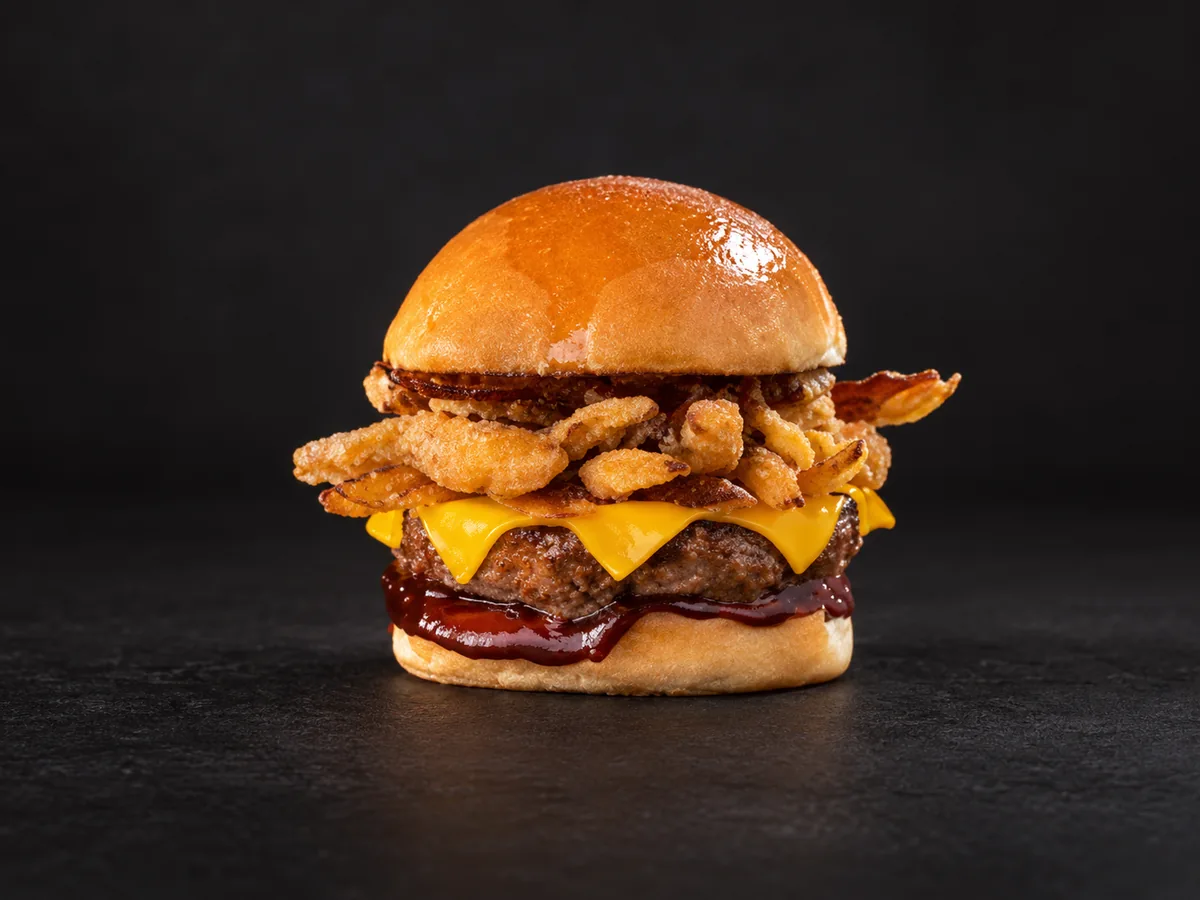 Cheddar Bacon Downtown com cebola crocante